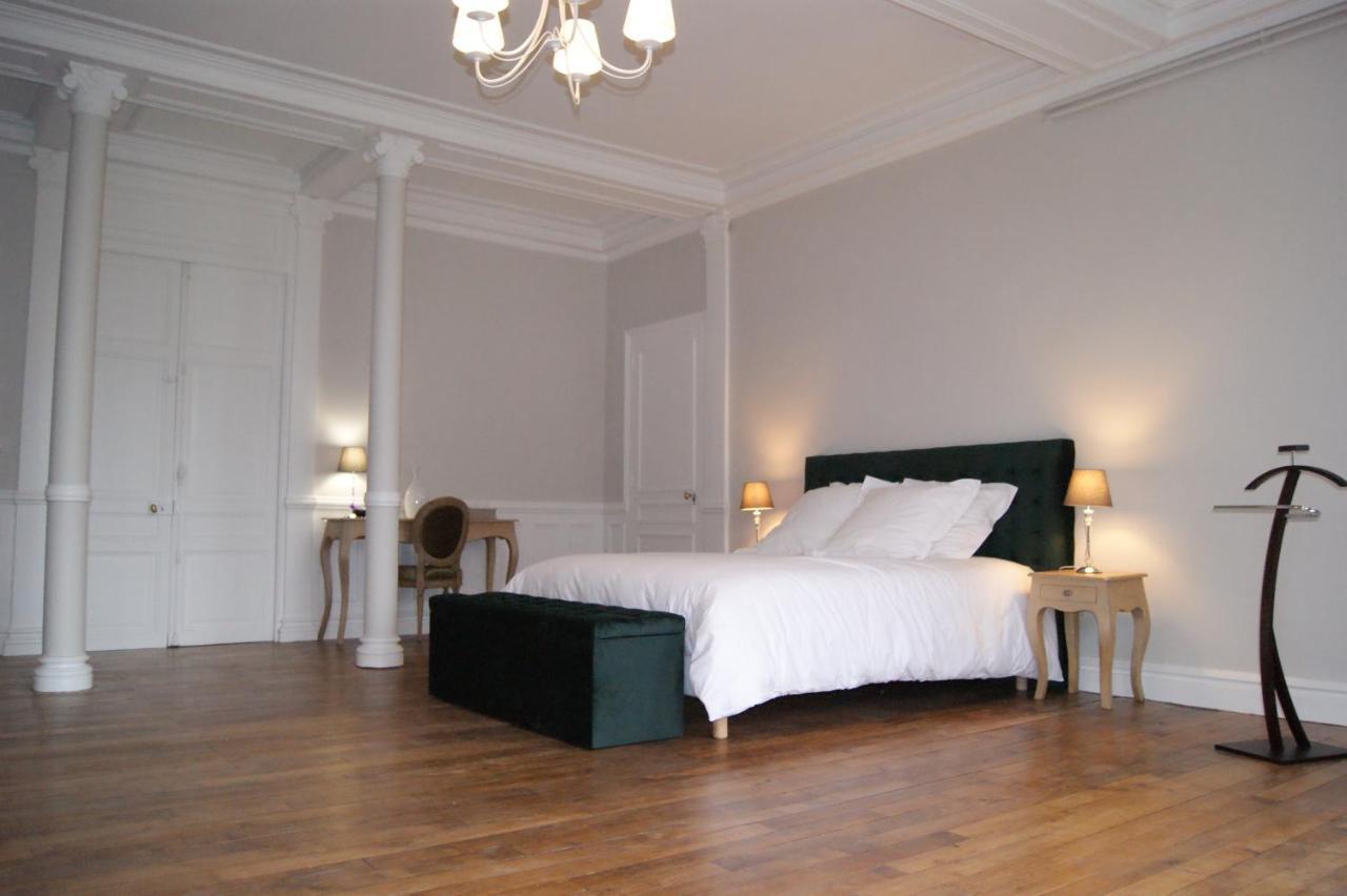 Le Chateau De La Brosse Chambres D'Hotes Brinay  Exterior photo